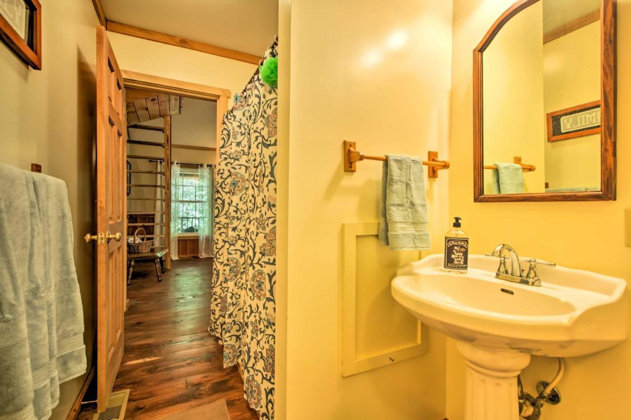 Clearwater Cabin On 10 Acres With Trout Stream! Monterey Dış mekan fotoğraf